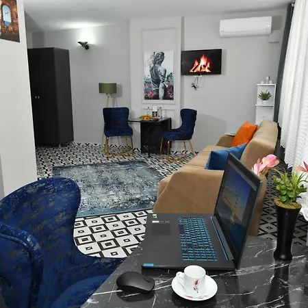 Aparthotel Central 33 *